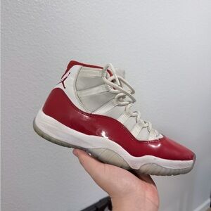 Jordan retro 11 white and red
